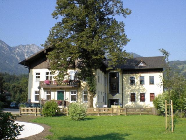 Luise Wehrenfennig & Haus Eva Penzion Bad Goisern