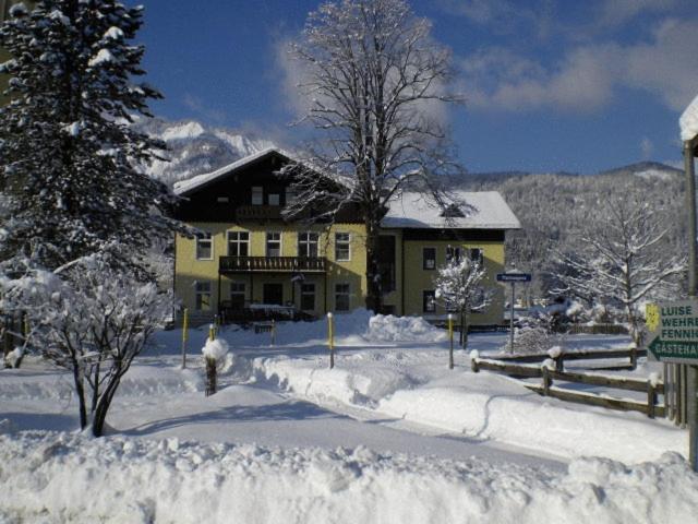 Luise Wehrenfennig & Haus Eva Penzion Bad Goisern